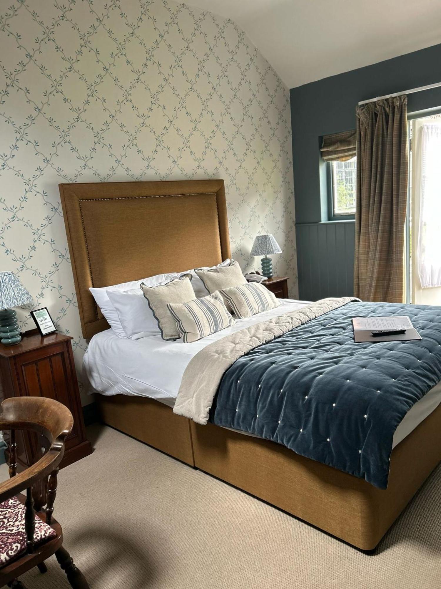 Ravenwood Hall Hotel Bury St. Edmunds Extérieur photo
