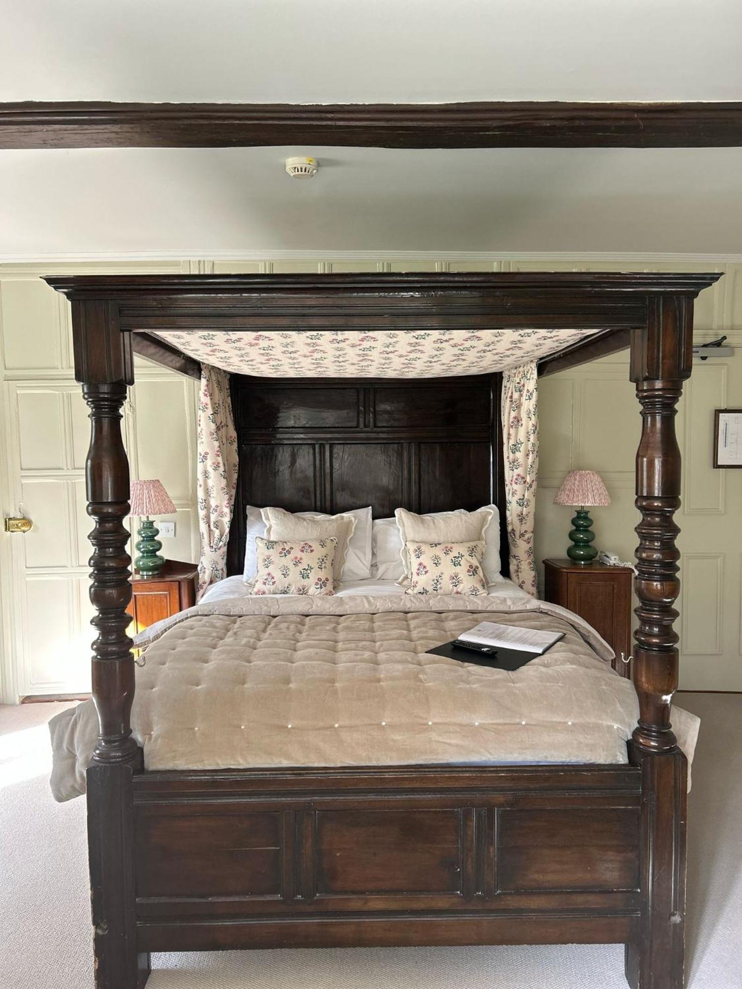 Ravenwood Hall Hotel Bury St. Edmunds Extérieur photo