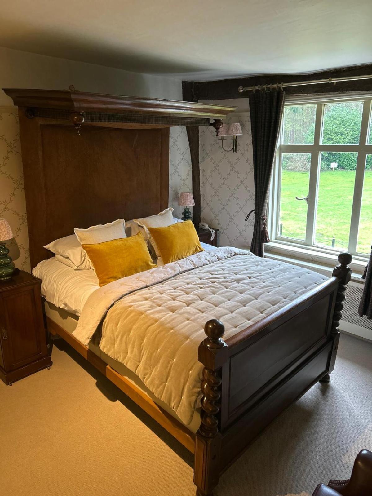 Ravenwood Hall Hotel Bury St. Edmunds Extérieur photo