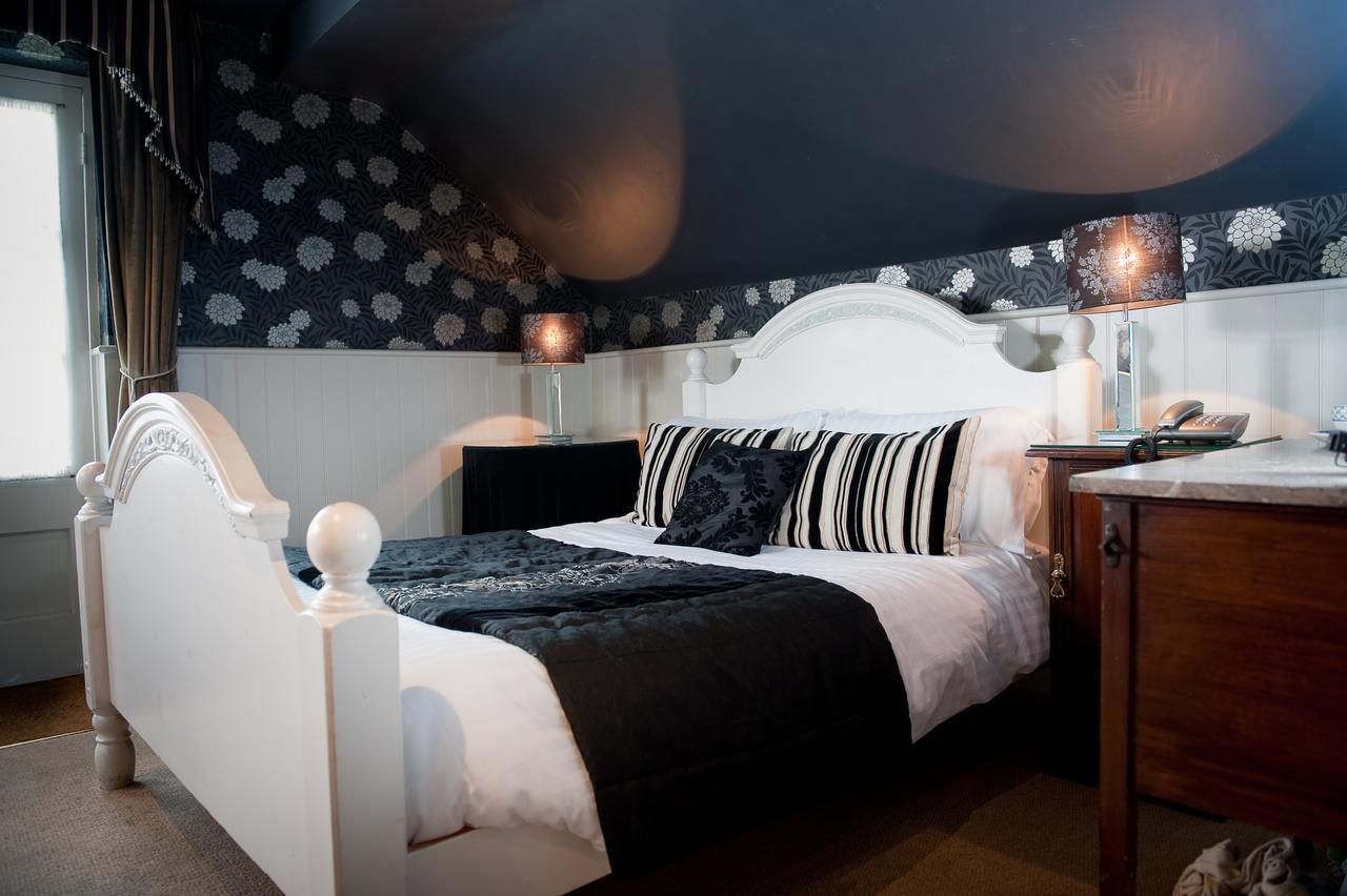 Ravenwood Hall Hotel Bury St. Edmunds Extérieur photo